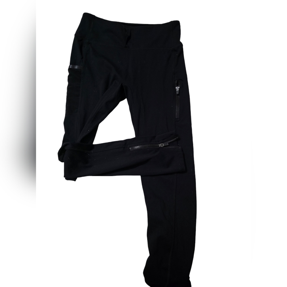 Fabletics black leggings